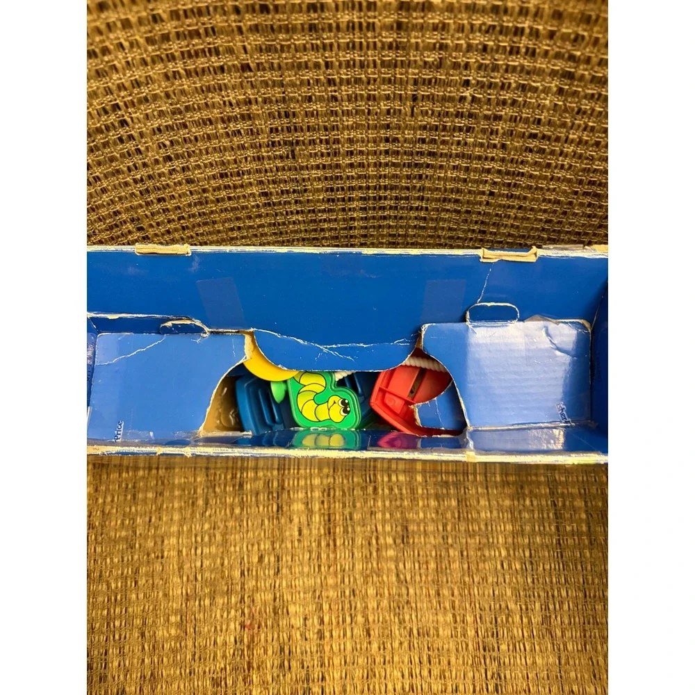 Fisher-Price Go Fish Game 2000 Vintage Preschool Color Matching 78857-92